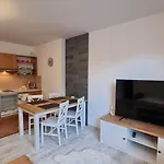 Fatrapark 2 House Aparthotel 3*