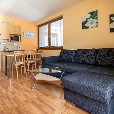 Fatrapark 2 House Lägenhetshotell Ruzomberok