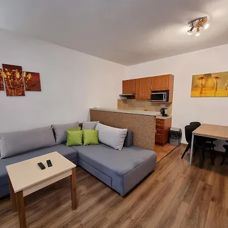 Fatrapark 2 House Aparthotel 3*