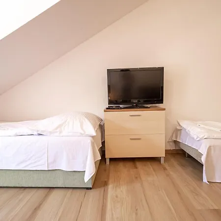 Fatrapark 2 House Lägenhetshotell Ruzomberok