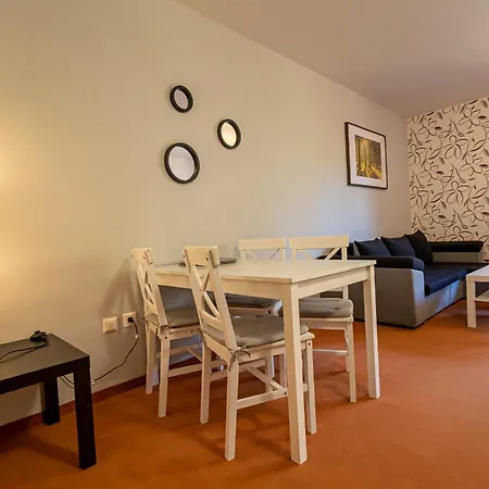 Fatrapark 2 House Aparthotel