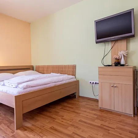 Lägenhetshotell Fatrapark 2 House Ruzomberok