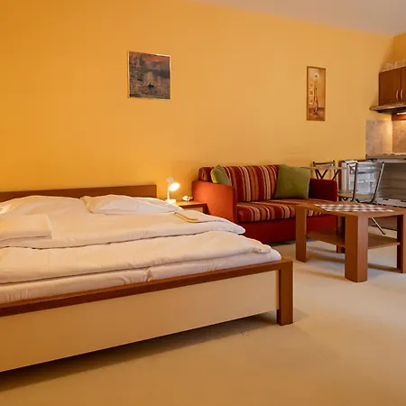 Apart Otel Fatrapark 2 House