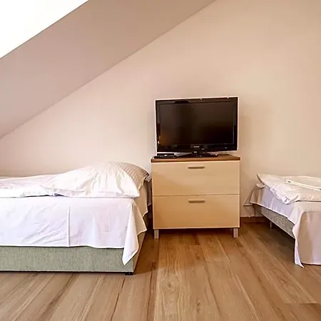 Aparthotel Fatrapark 2 House